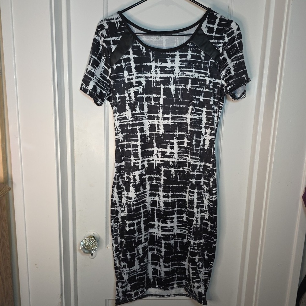 Women's‎ Bodycon Sheath Black White Short Sleeve Dress Size M